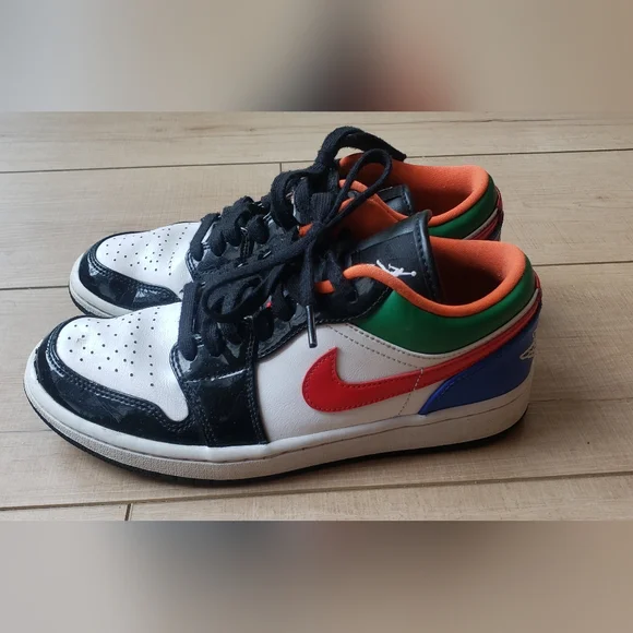 Jordan Air 1 Low Womens Multi-colored, Size 7.5 (Women's Size) - Picture 2 of 8